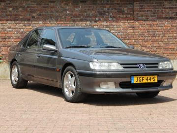 Peugeot 605